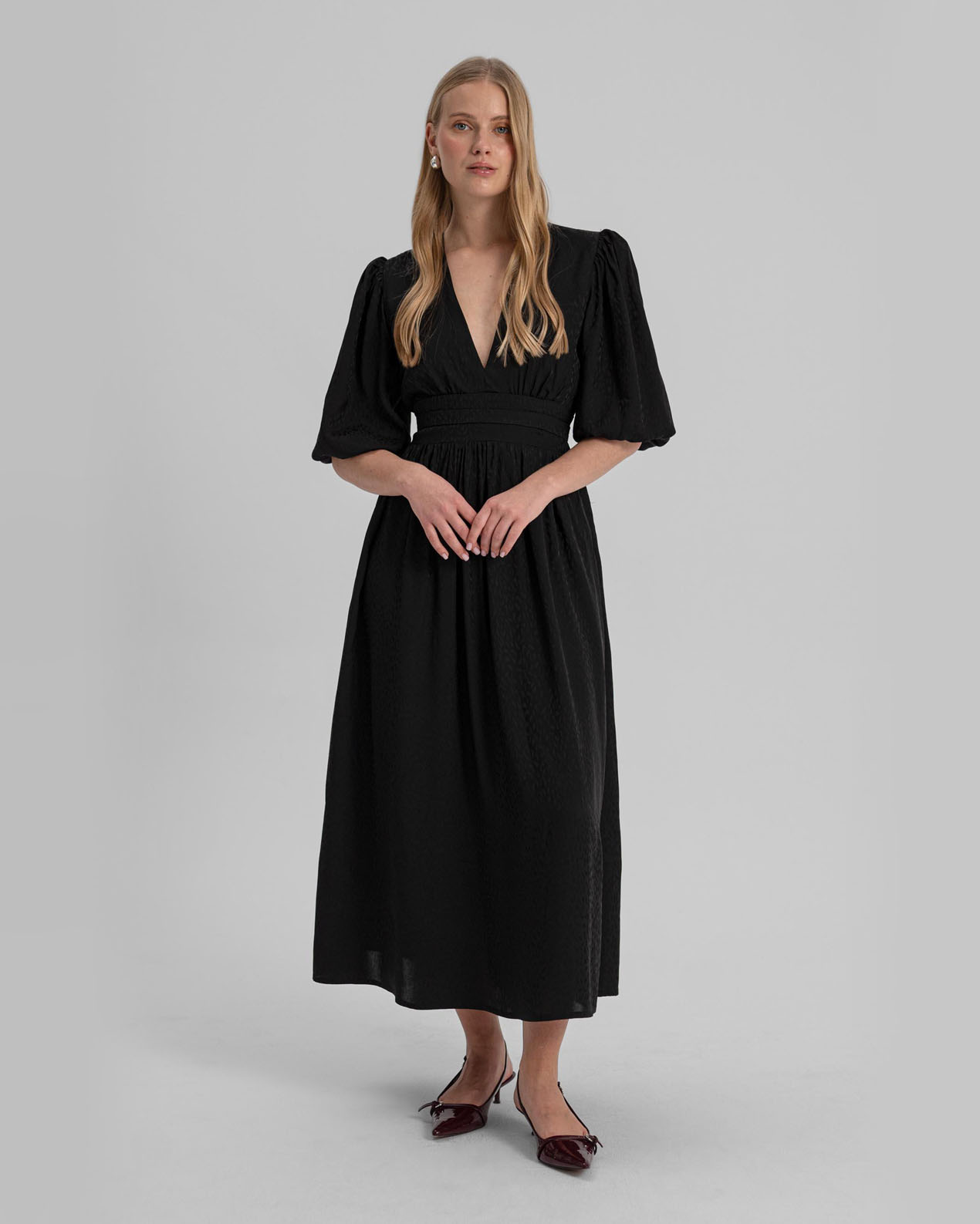 eleganckie czarne sukienki maxi